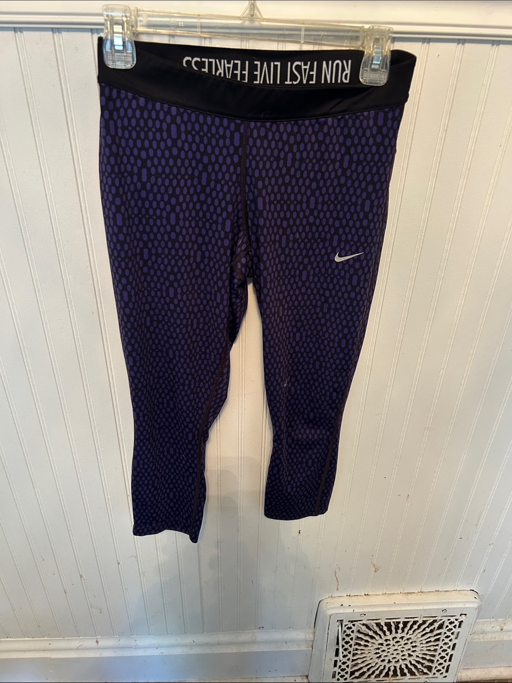 Nike  Women’s Purple Dotted Athletic Leggings